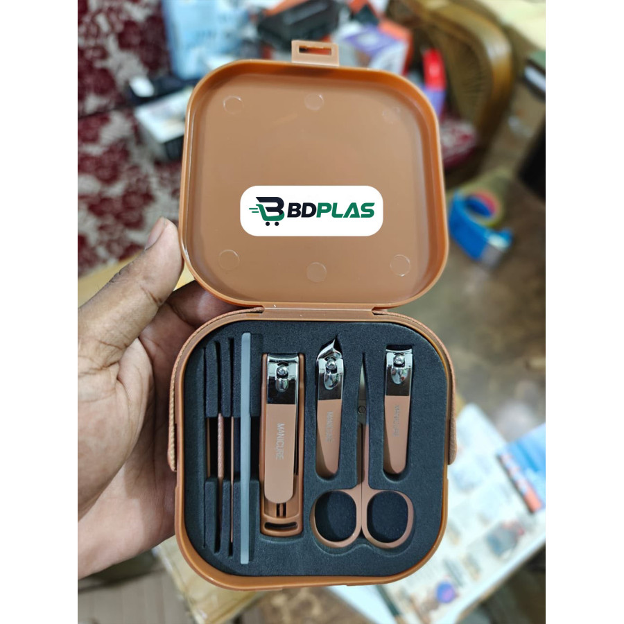 7-in-1 Nail Clipper & Manicure Set with Case — image 1