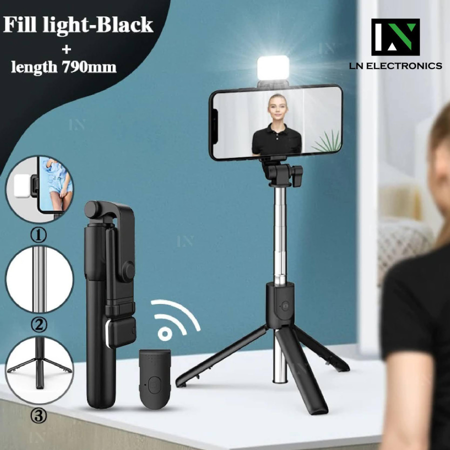 Q07 Selfie Stick Tripod with Fill Light — image 1