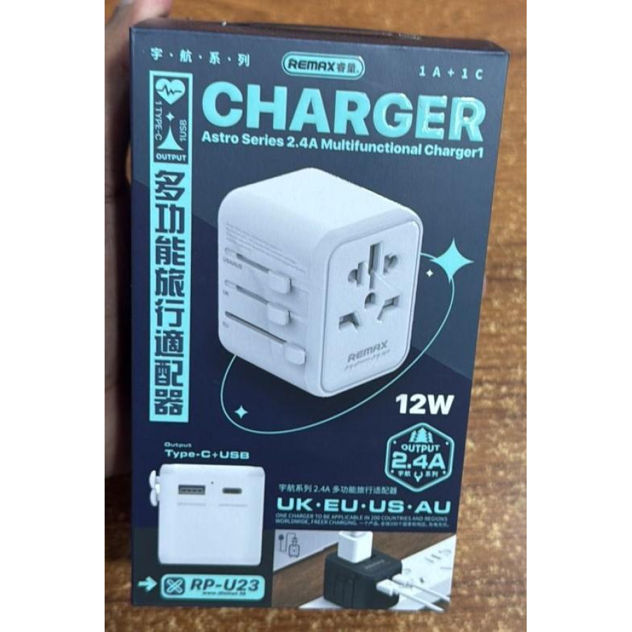 Remax RP-U23 Universal Travel Adapter Charger — image 1